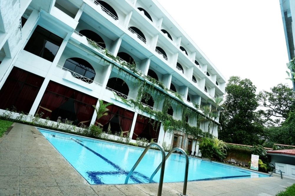 Kandyan Reach Hotel Kurunegala Kültér fotó